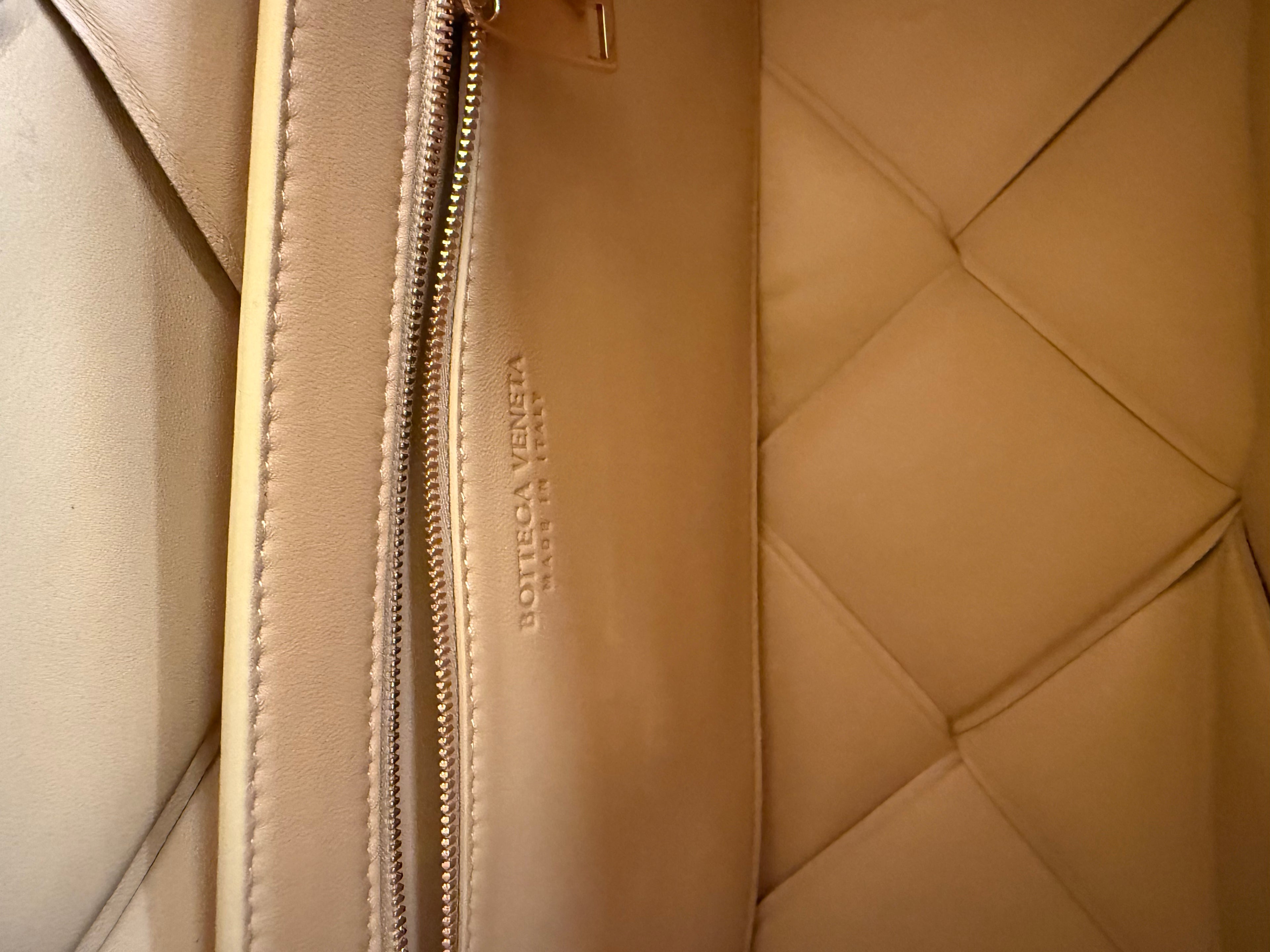 Bottega Veneta Maxi-Intrecciato Padded Top Handle Bag