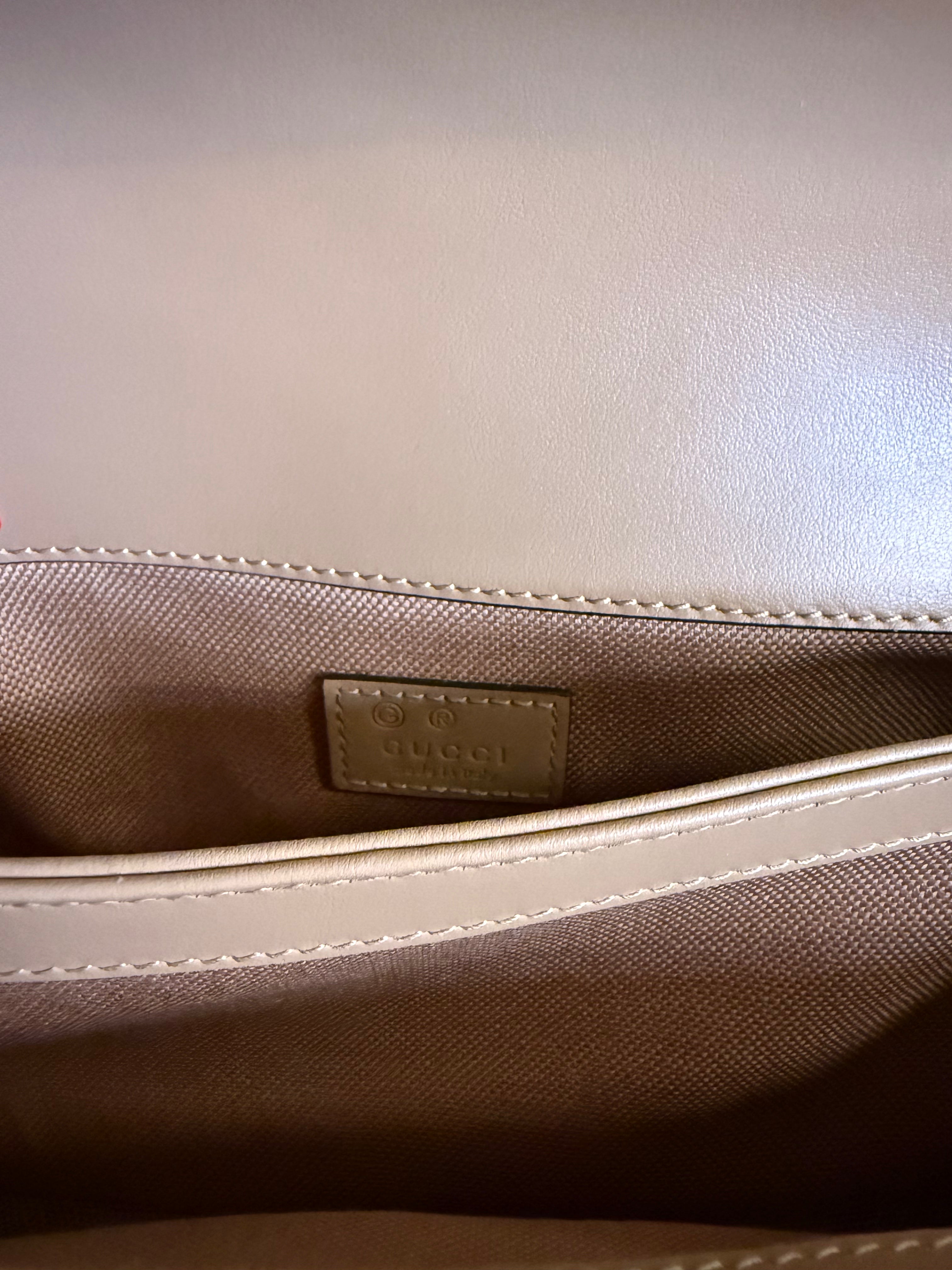 Gucci GG Marmont Small Shoulder Bag